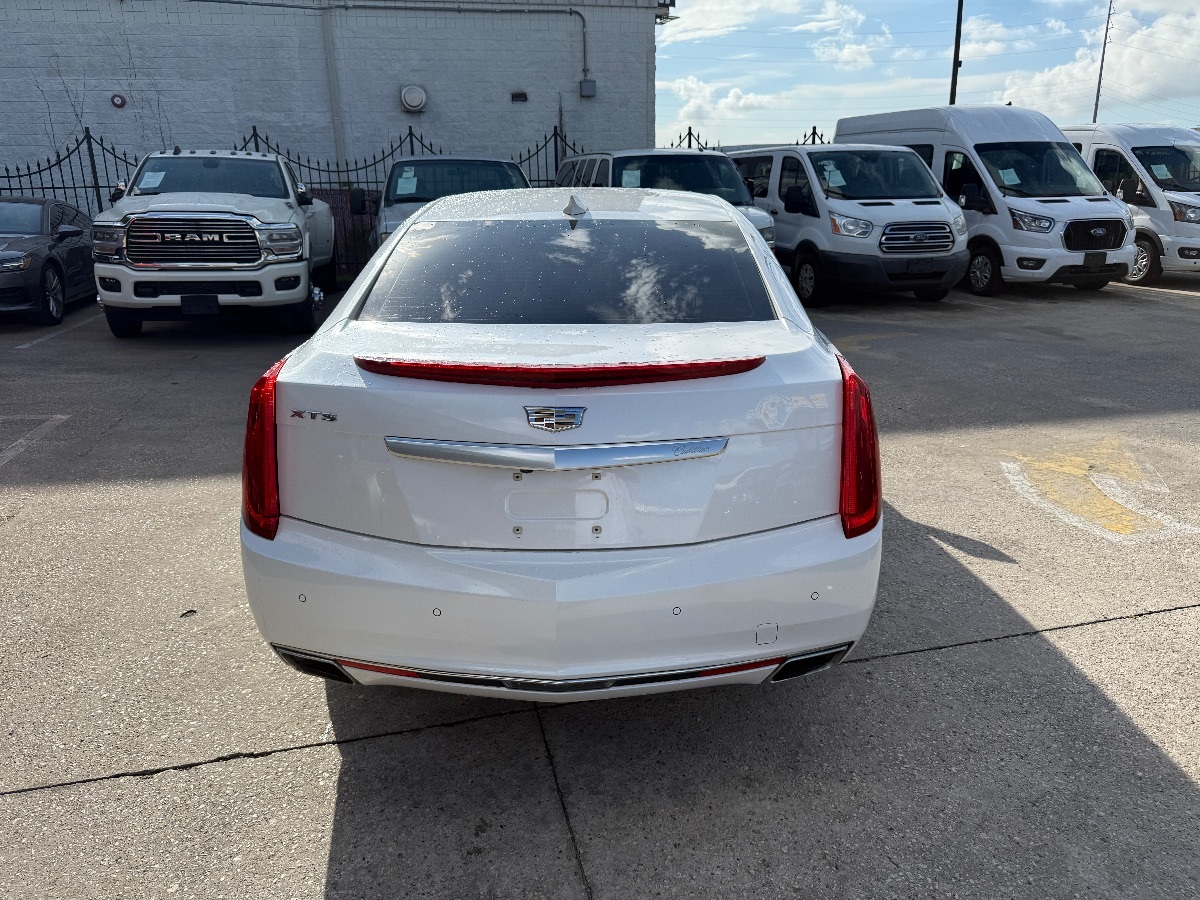 2017 Cadillac XTS Luxury photo 5
