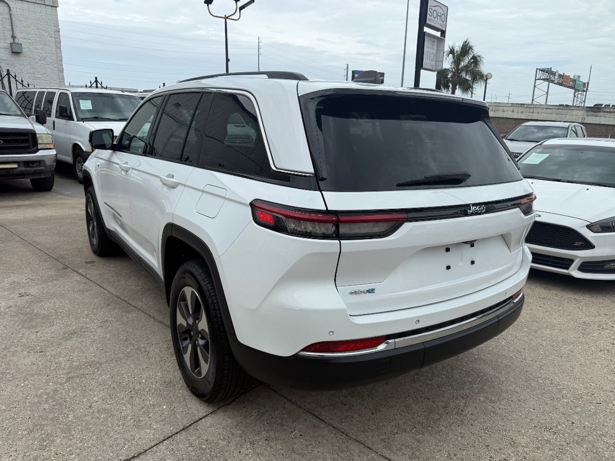 2023 Jeep Grand Cherokee 4xe photo 7