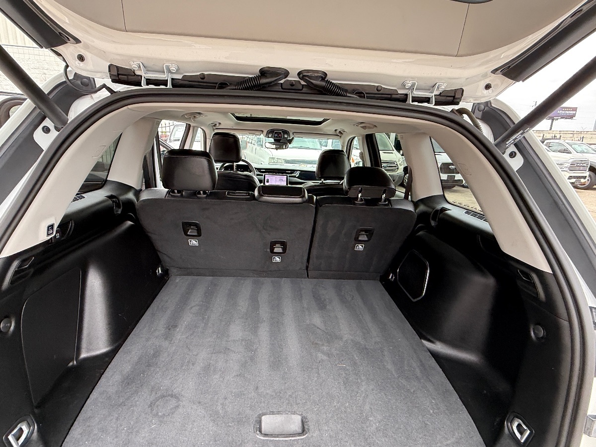 2023 Jeep Grand Cherokee 4xe photo 12