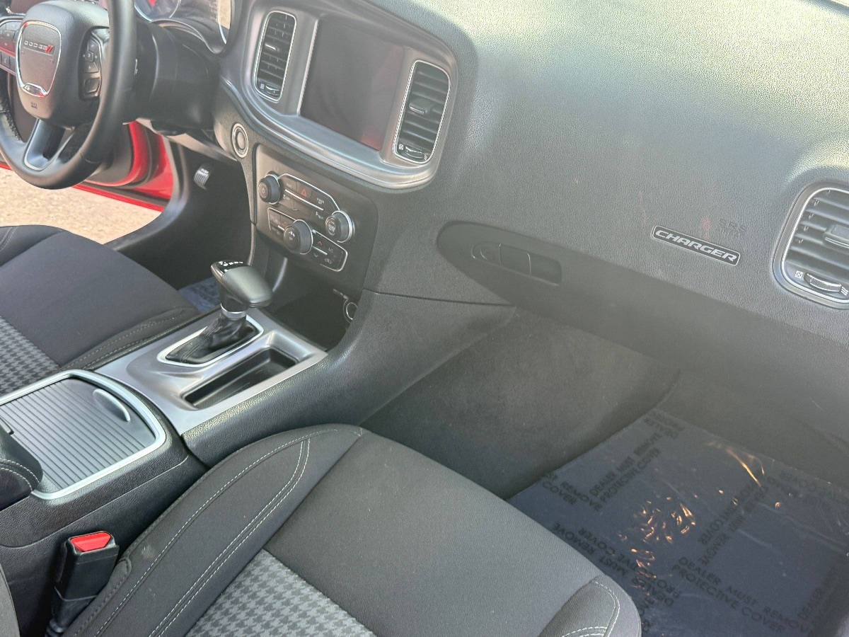 2023 Dodge Charger SXT photo 13