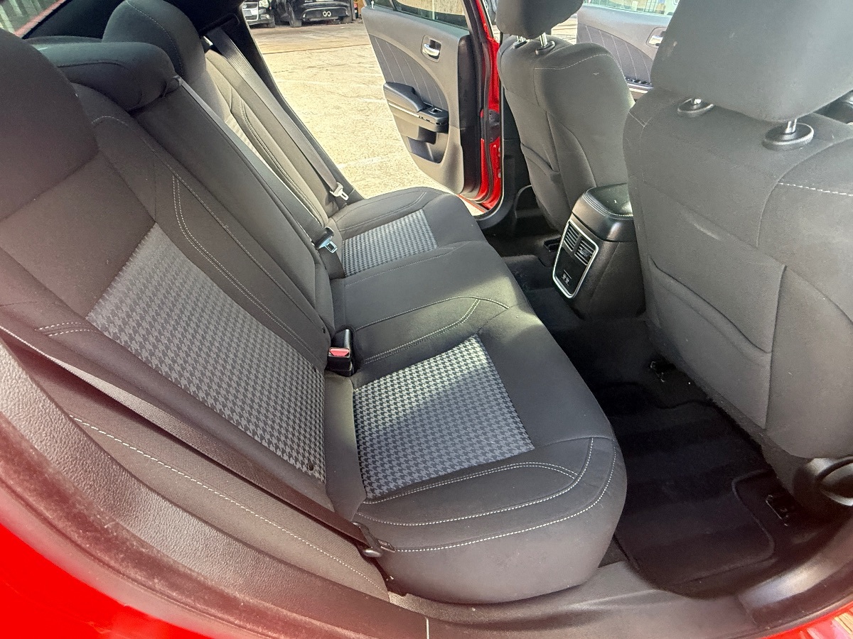 2023 Dodge Charger SXT photo 16