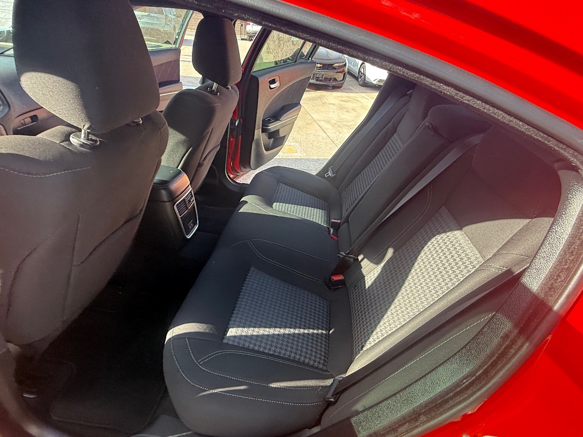 2023 Dodge Charger SXT photo 17