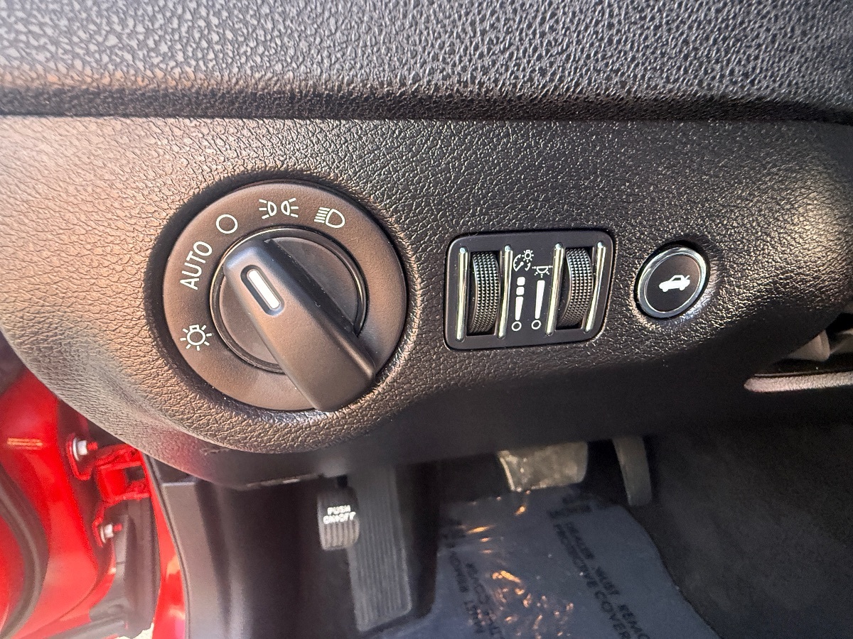 2023 Dodge Charger SXT photo 19