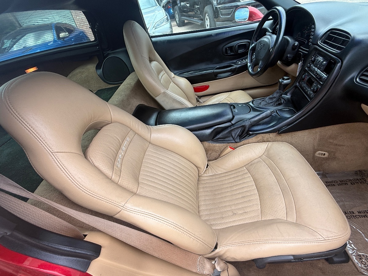 2002 Chevrolet Corvette photo 15