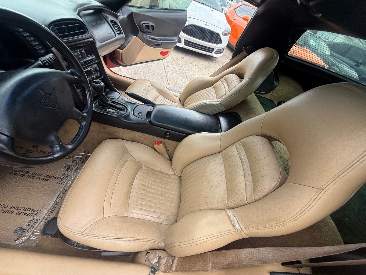 2002 Chevrolet Corvette photo 18