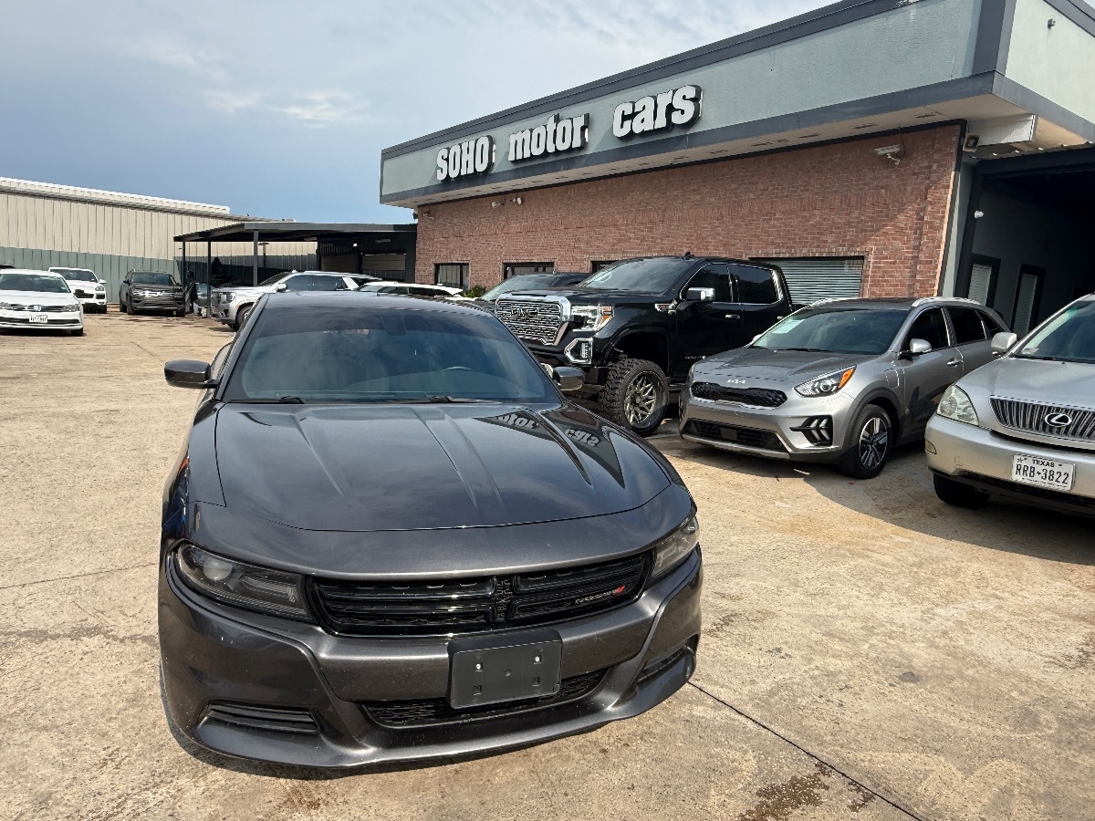 2020 Dodge Charger SXT photo 5