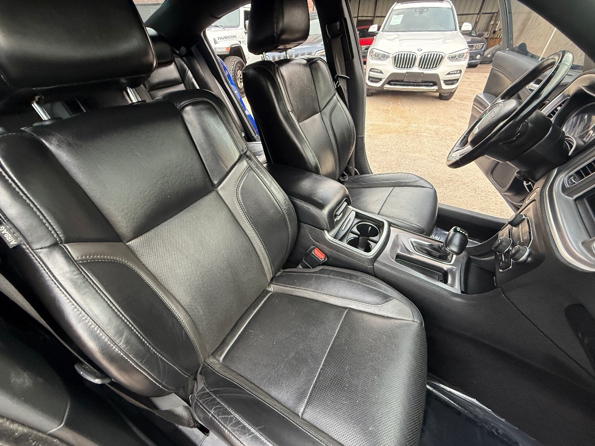 2019 Dodge Charger SXT photo 15
