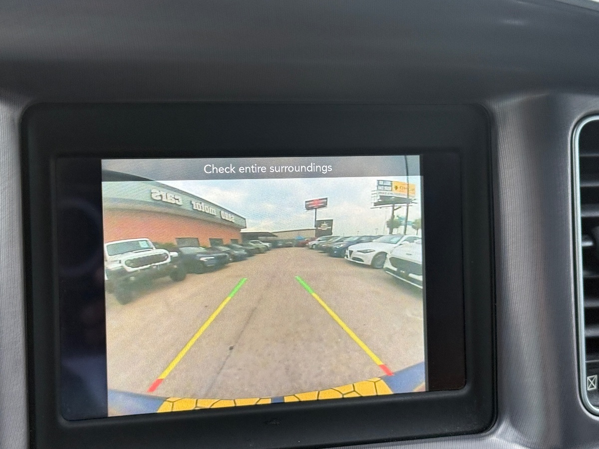 2019 Dodge Charger SXT photo 24