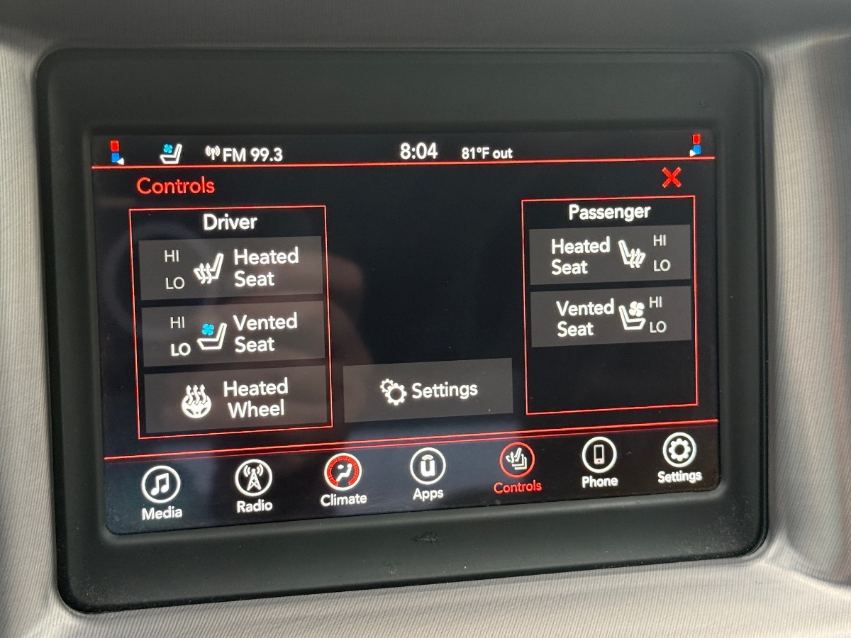 2019 Dodge Charger SXT photo 25