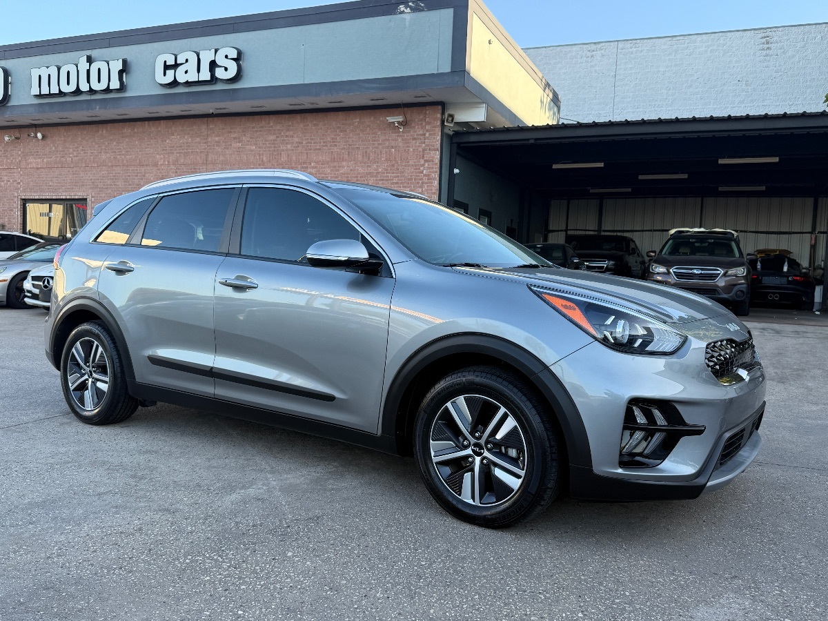 2022 Kia Niro Plug-In Hybrid EX Premium photo 2