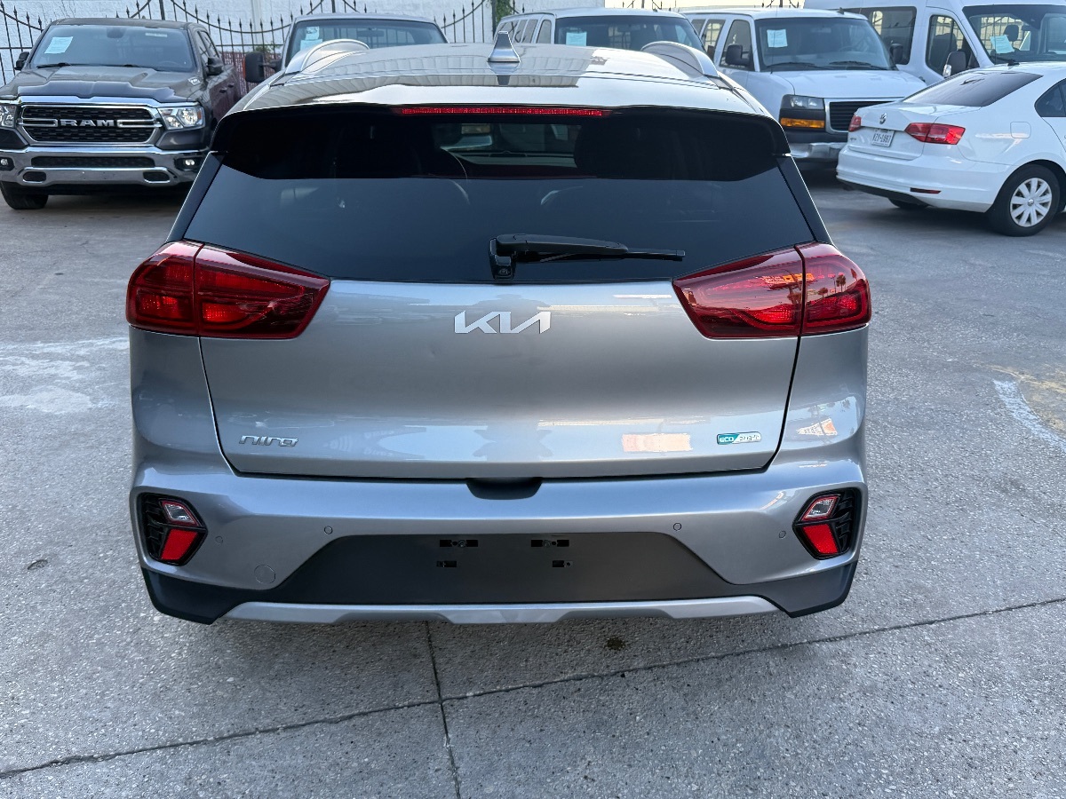 2022 Kia Niro Plug-In Hybrid EX Premium photo 4