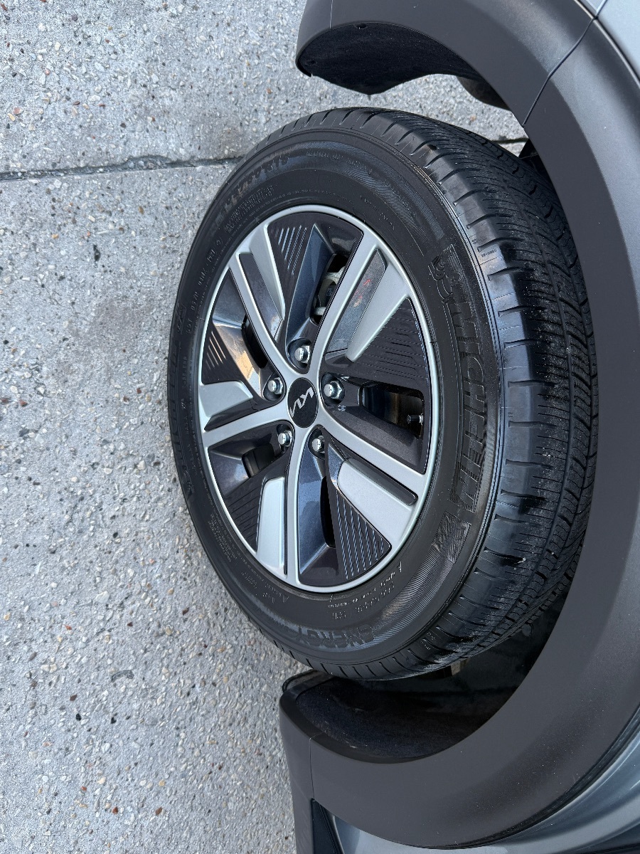 2022 Kia Niro Plug-In Hybrid EX Premium photo 10