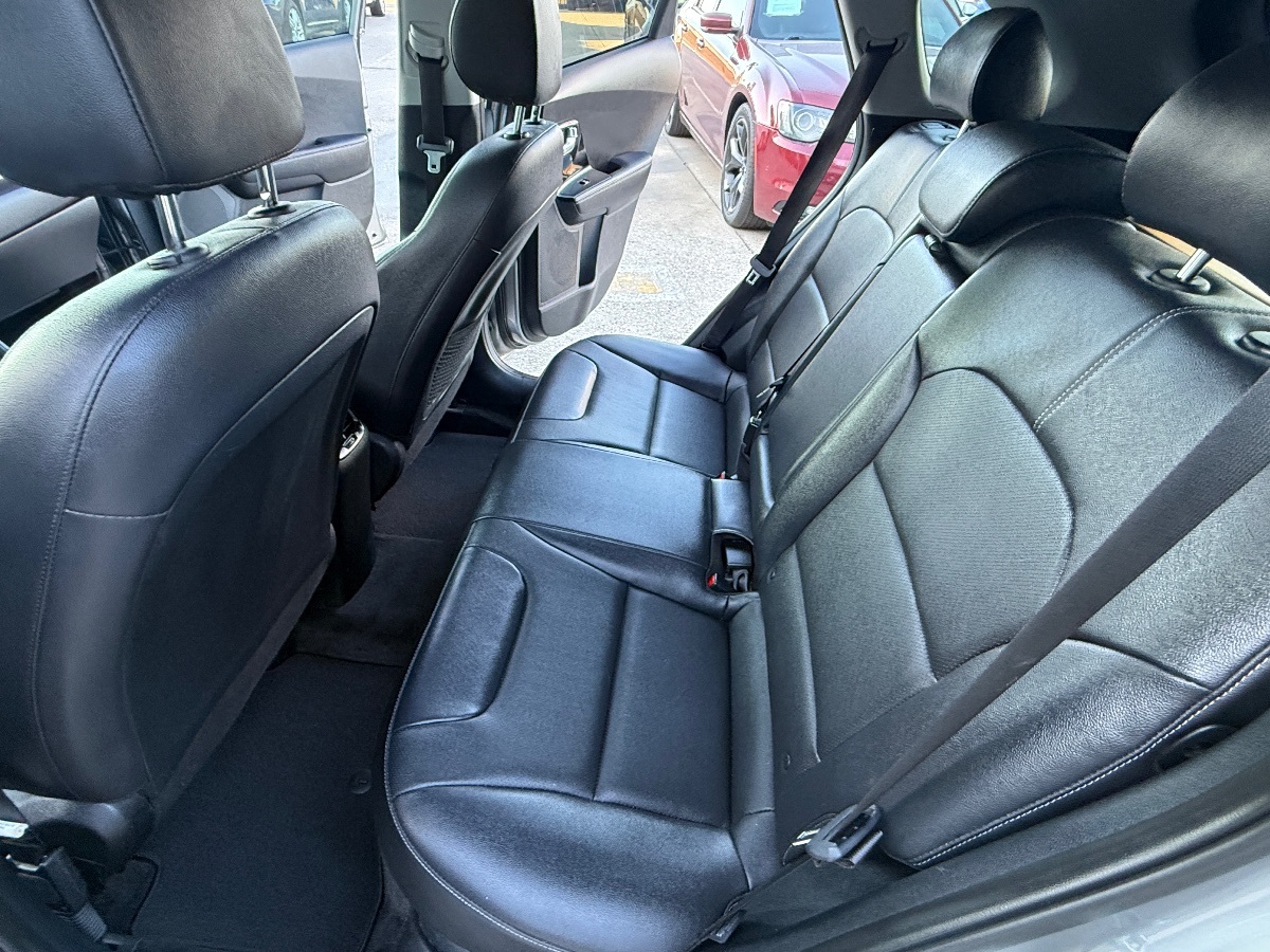 2022 Kia Niro Plug-In Hybrid EX Premium photo 17