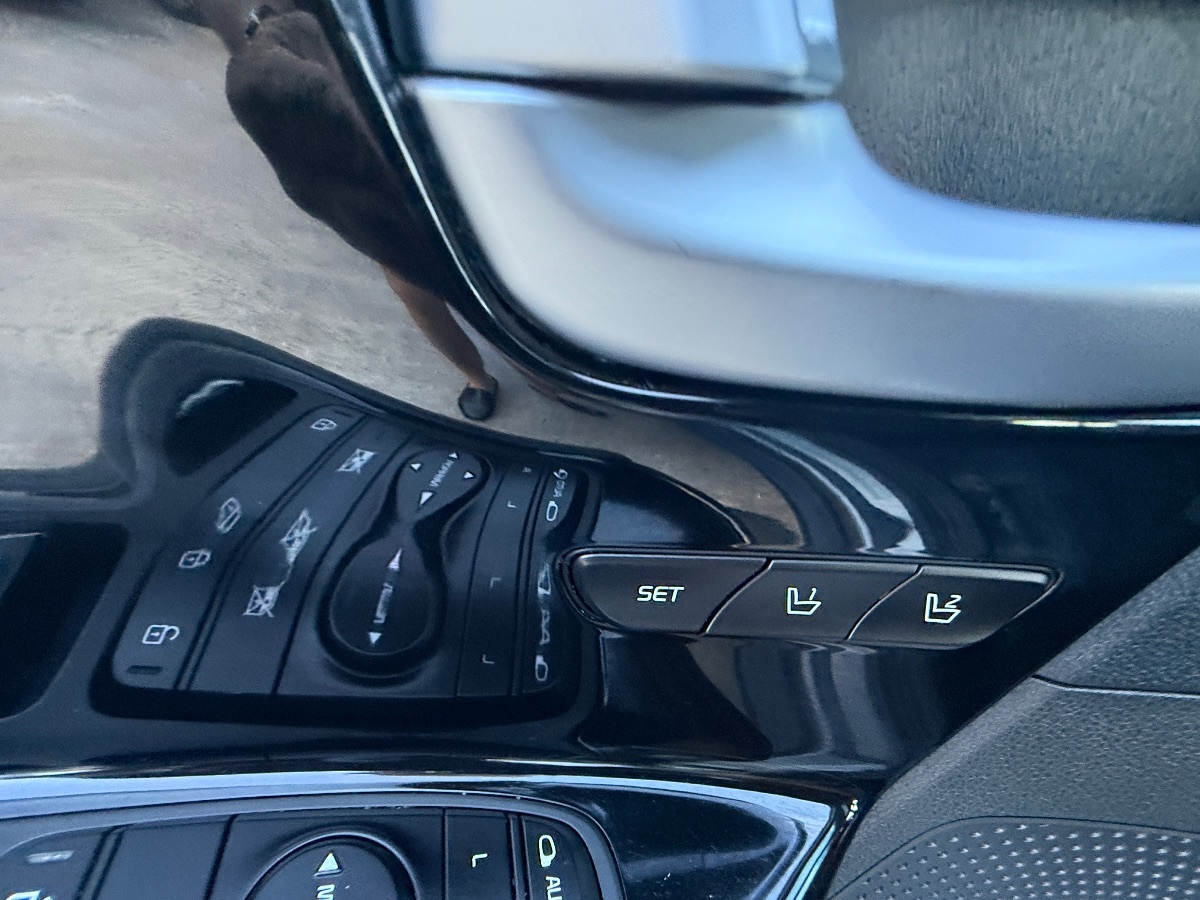 2022 Kia Niro Plug-In Hybrid EX Premium photo 19