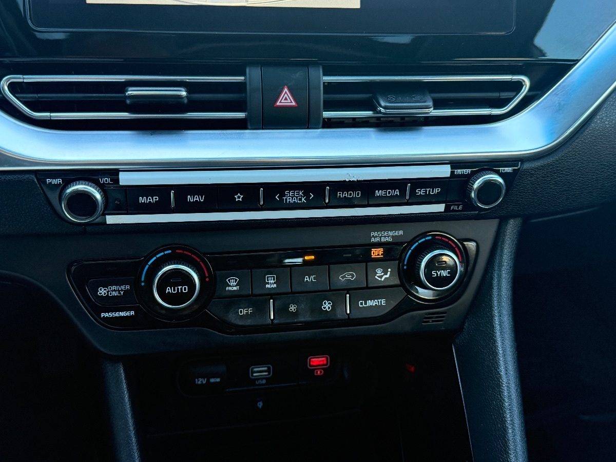 2022 Kia Niro Plug-In Hybrid EX Premium photo 28
