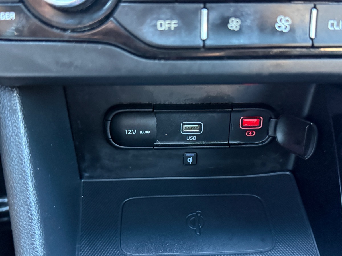 2022 Kia Niro Plug-In Hybrid EX Premium photo 31