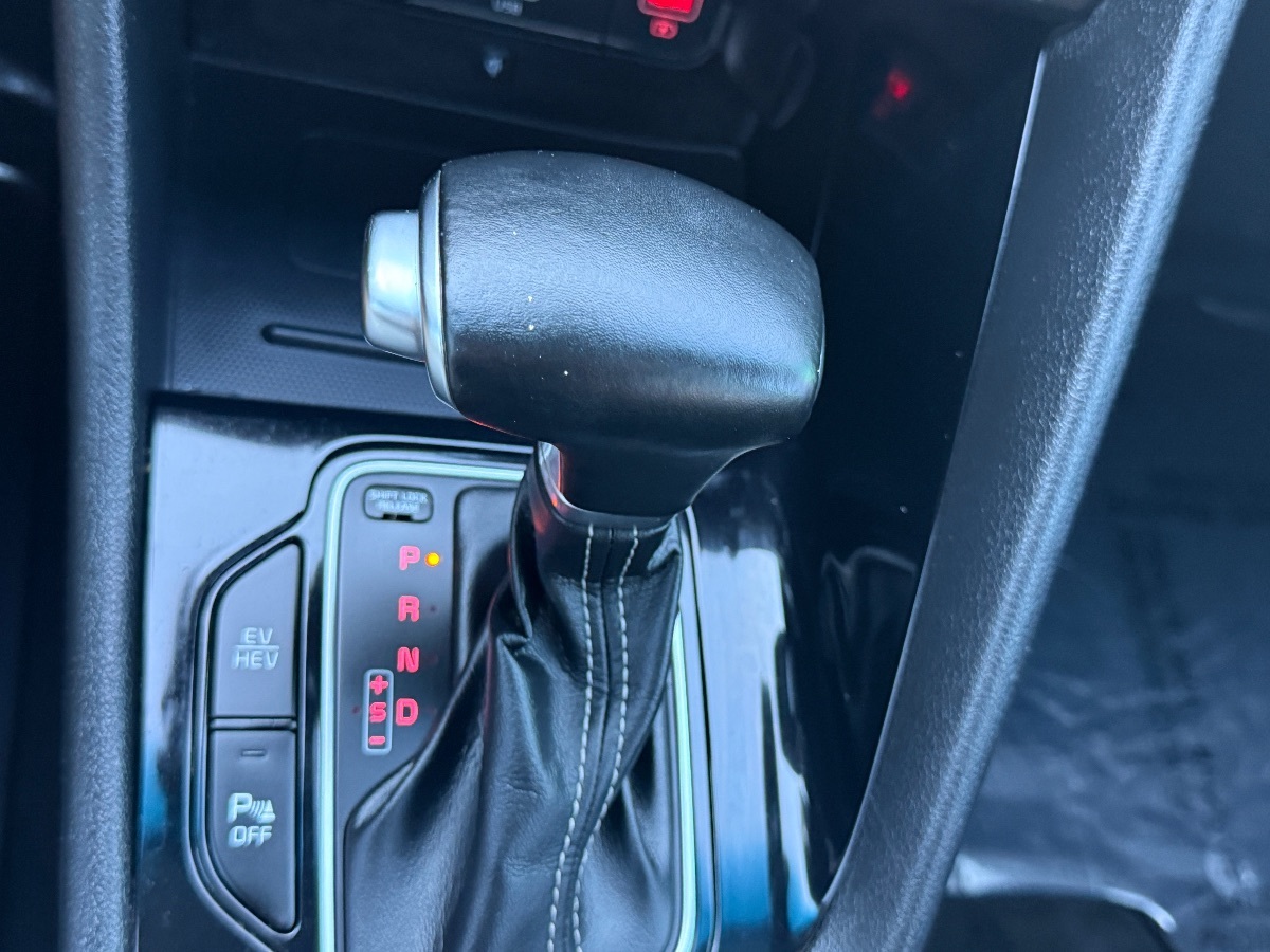 2022 Kia Niro Plug-In Hybrid EX Premium photo 32