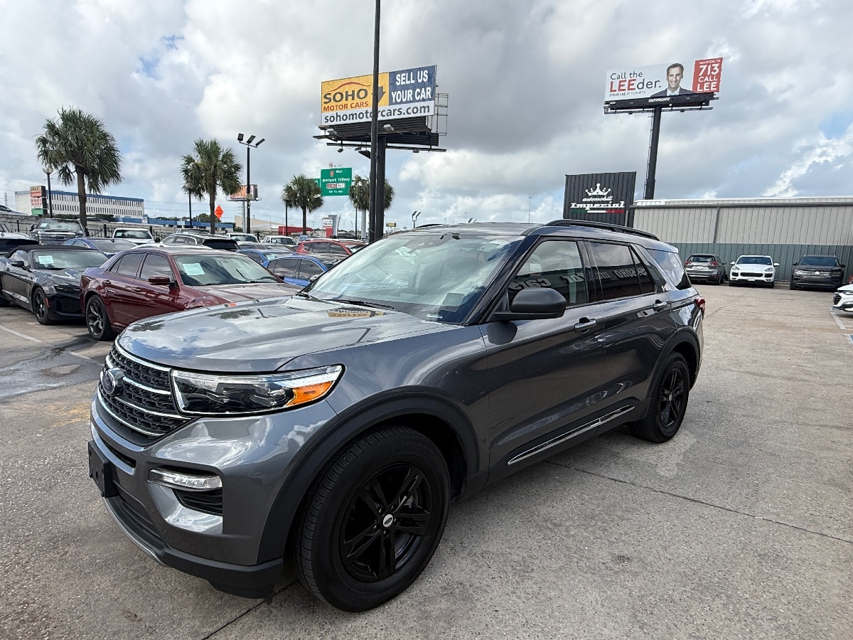 2024 Ford Explorer XLT photo 4