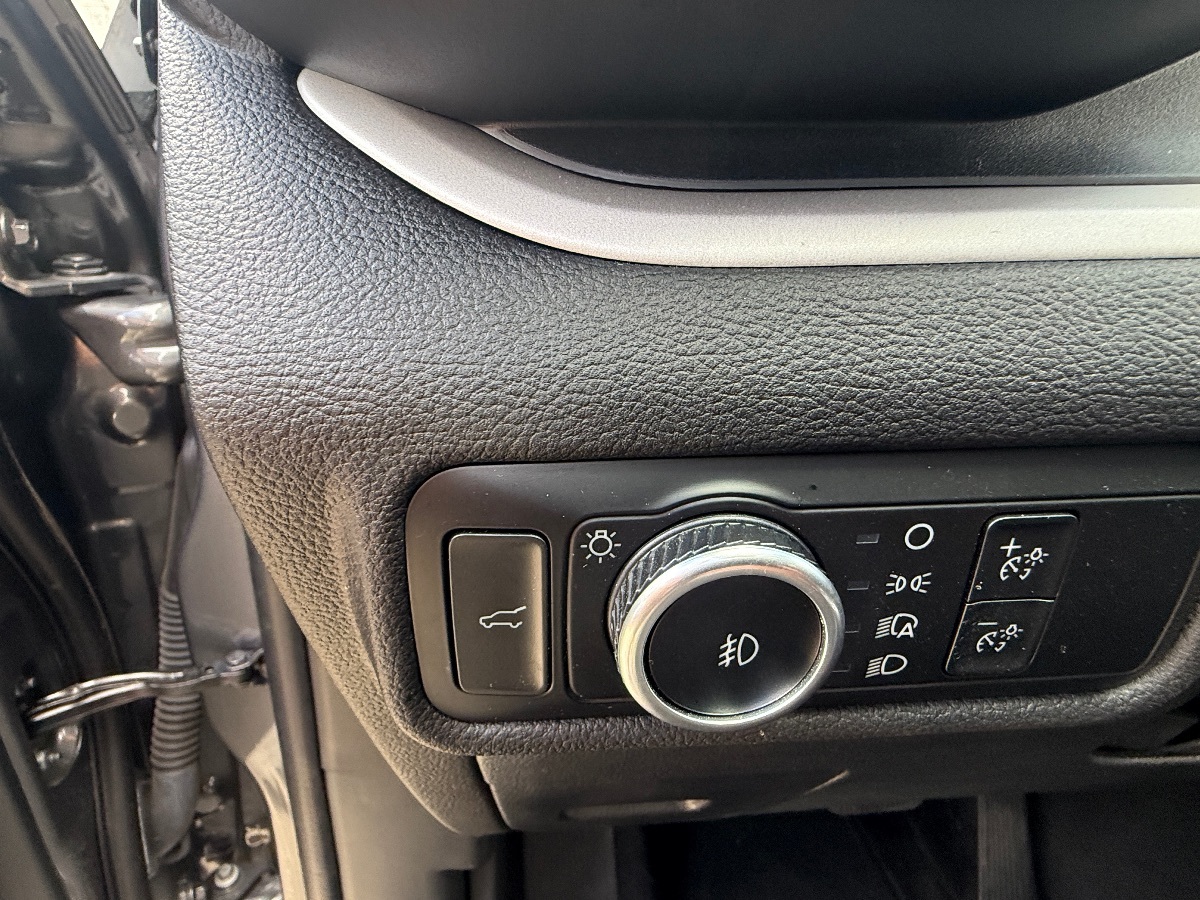 2024 Ford Explorer XLT - Photo 19