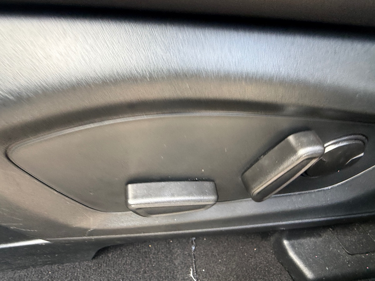 2024 Ford Explorer XLT - Photo 23