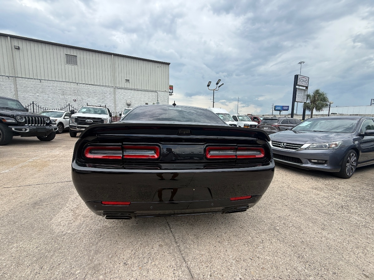 2023 Dodge Challenger SRT8 Hellcat Redeye photo 4