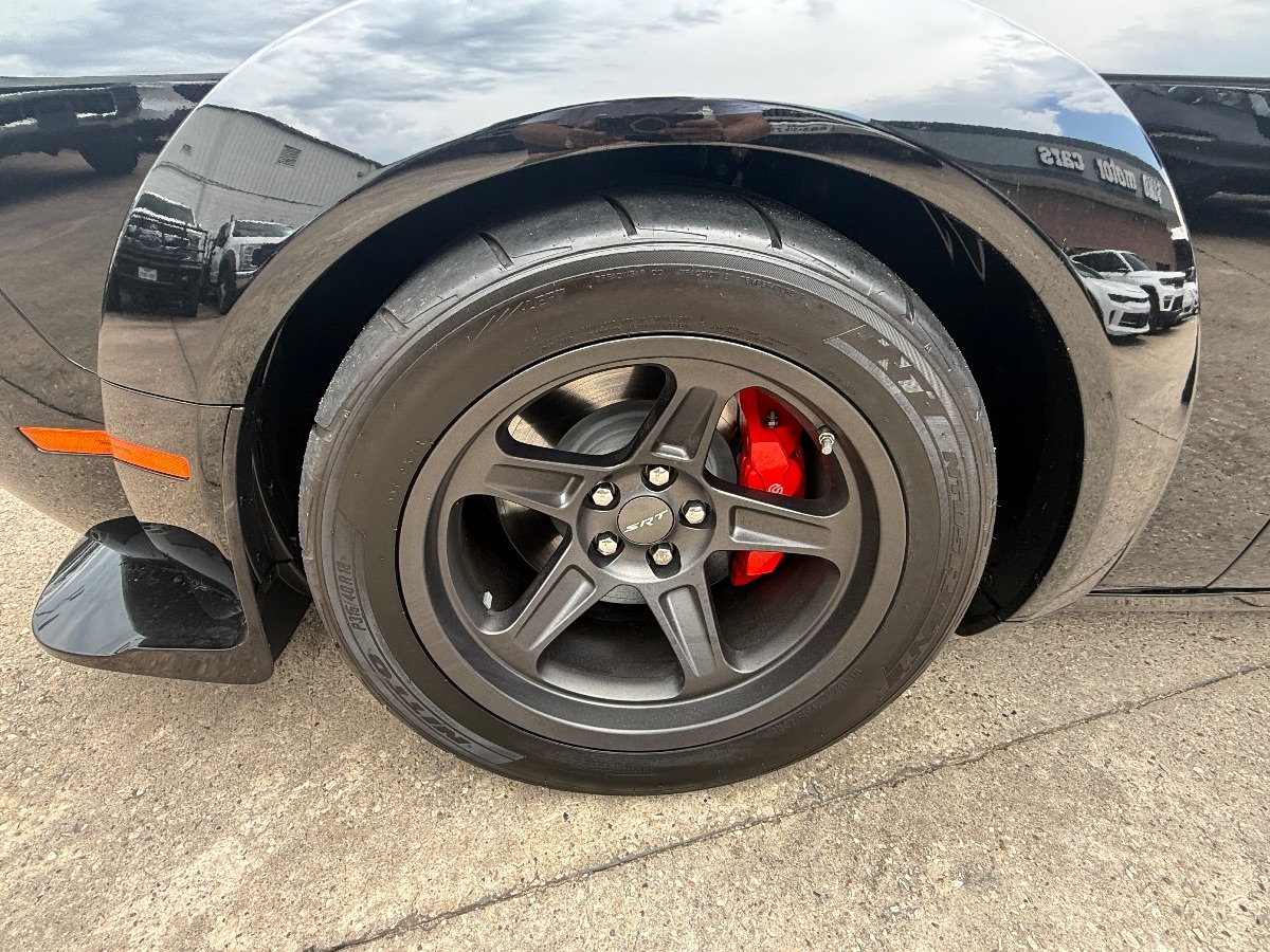2023 Dodge Challenger SRT8 Hellcat Redeye photo 9