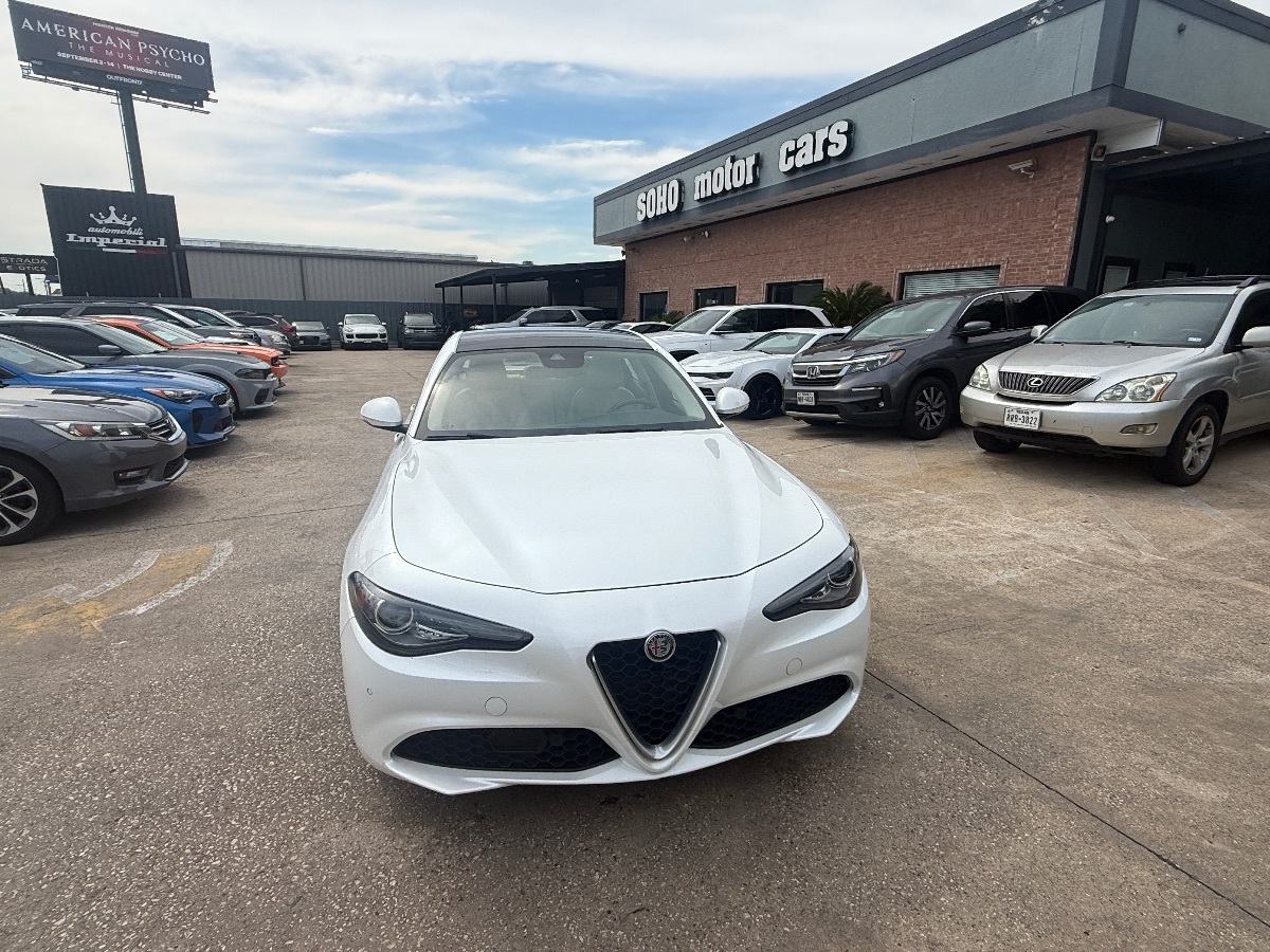 2018 Alfa Romeo Giulia Ti photo 8
