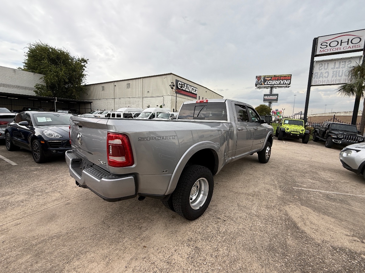 2022 Ram 3500 Laramie photo 4