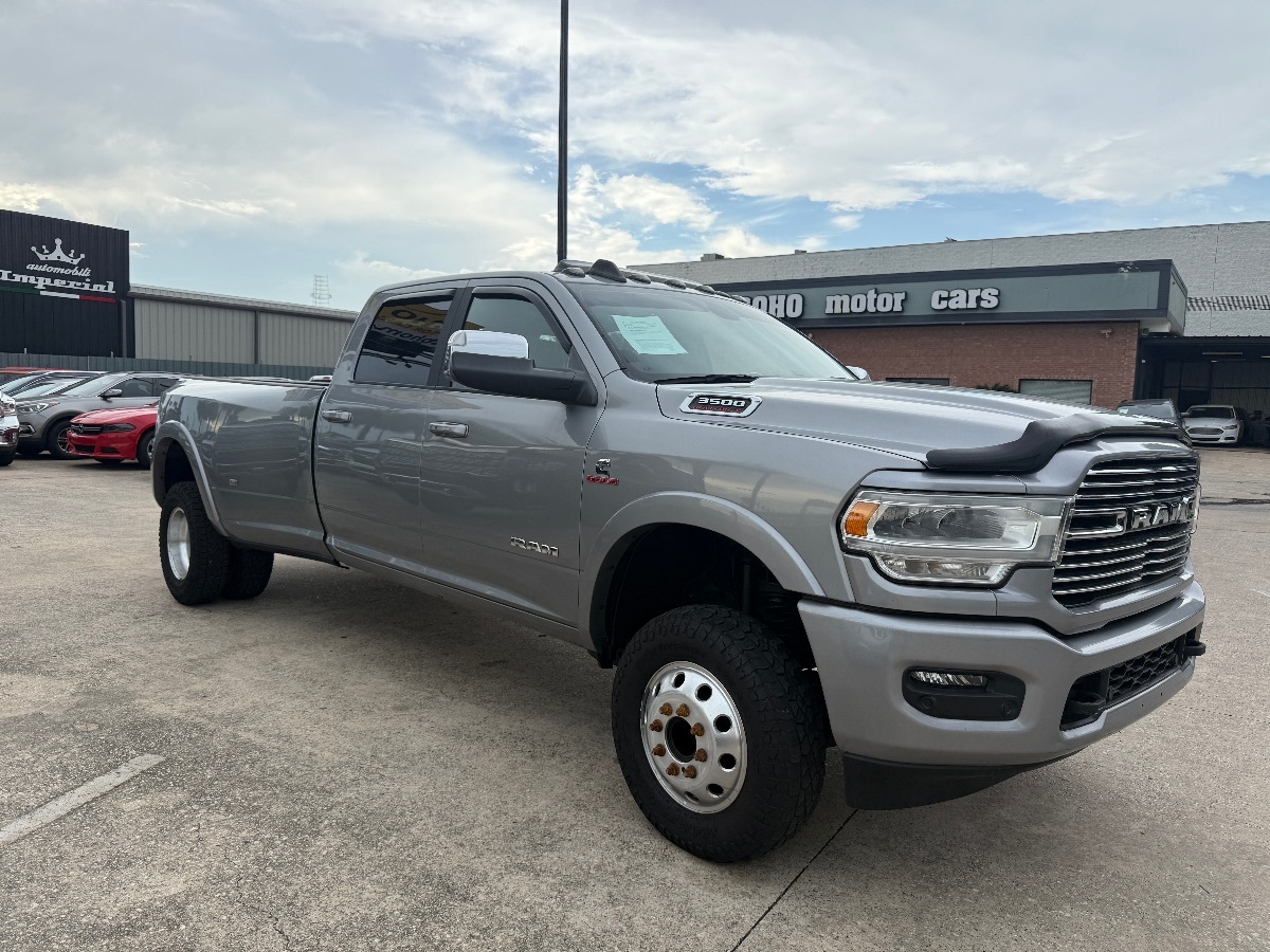 2022 Ram 3500 Laramie photo 3