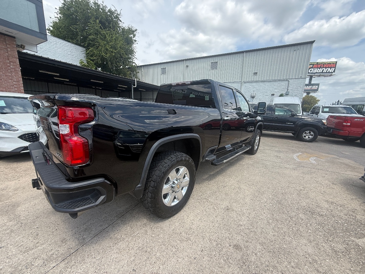 2023 Chevrolet Silverado 2500HD LTZ photo 2