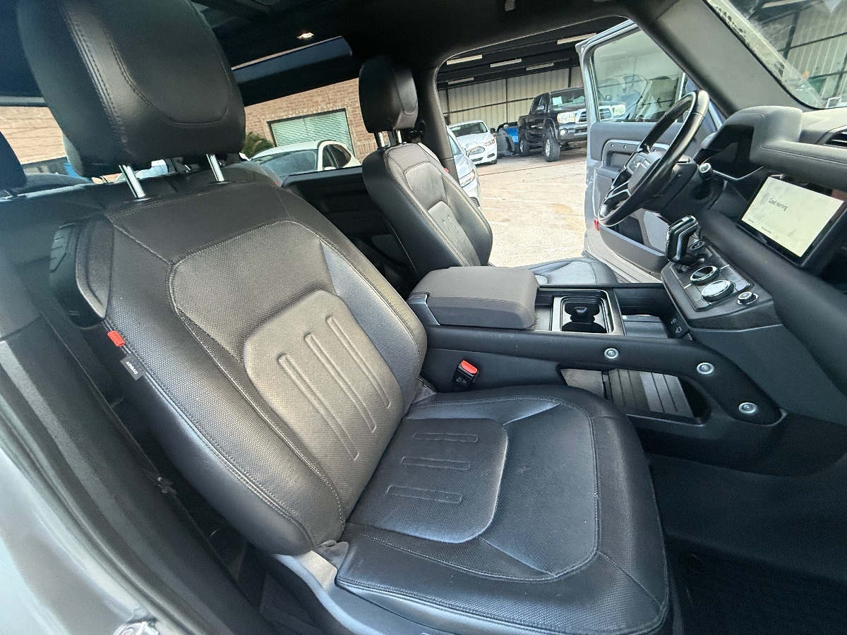 2021 Land Rover Defender 90 X-Dynamic S photo 17