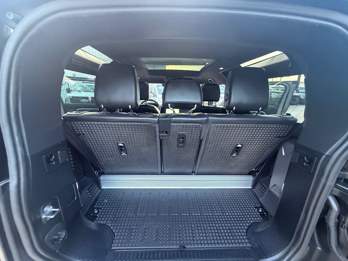 2021 Land Rover Defender 90 X-Dynamic S photo 19