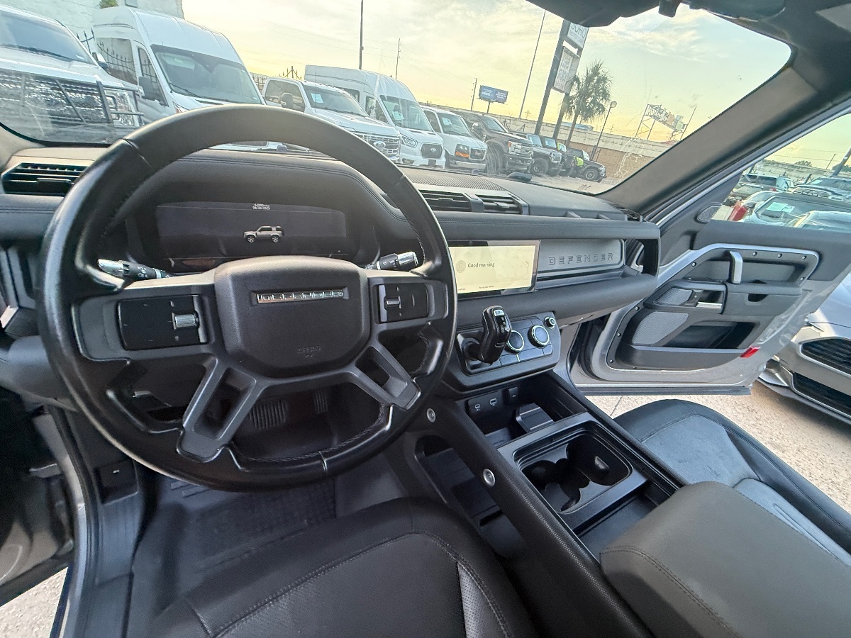 2021 Land Rover Defender 90 X-Dynamic S photo 23
