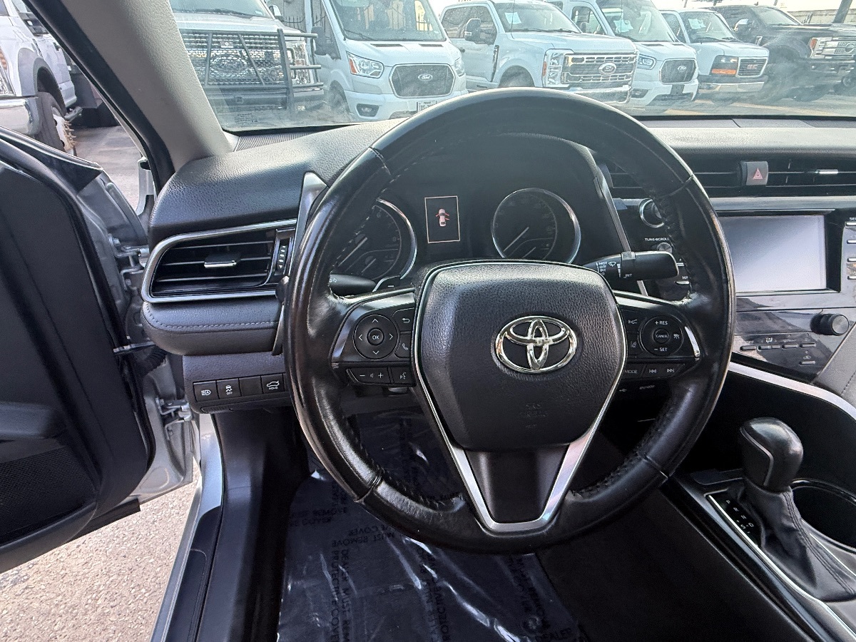 2020 Toyota Camry SE photo 20