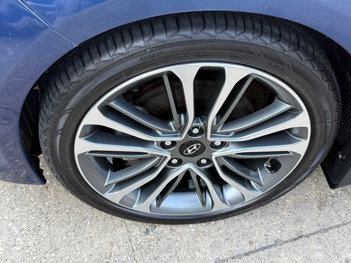 2016 Hyundai Veloster Turbo photo 6