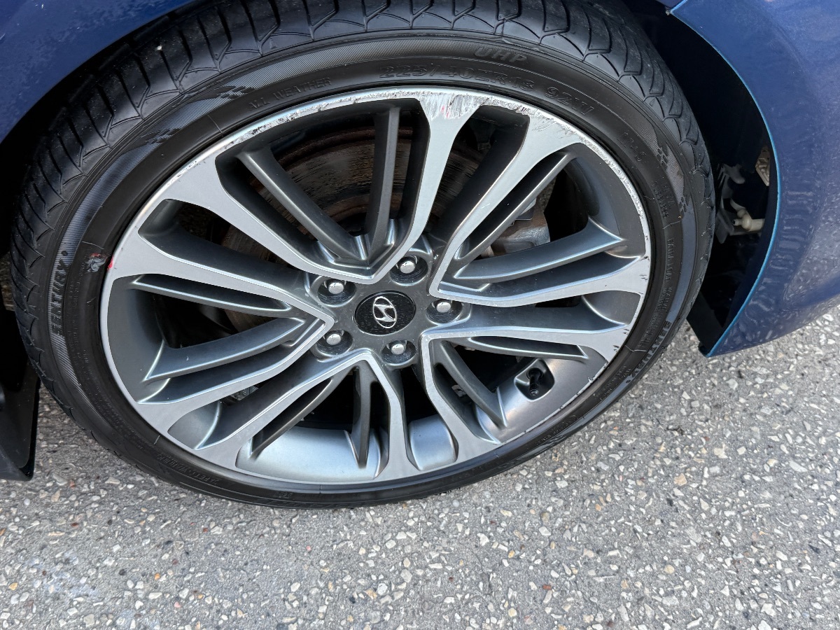 2016 Hyundai Veloster Turbo photo 8