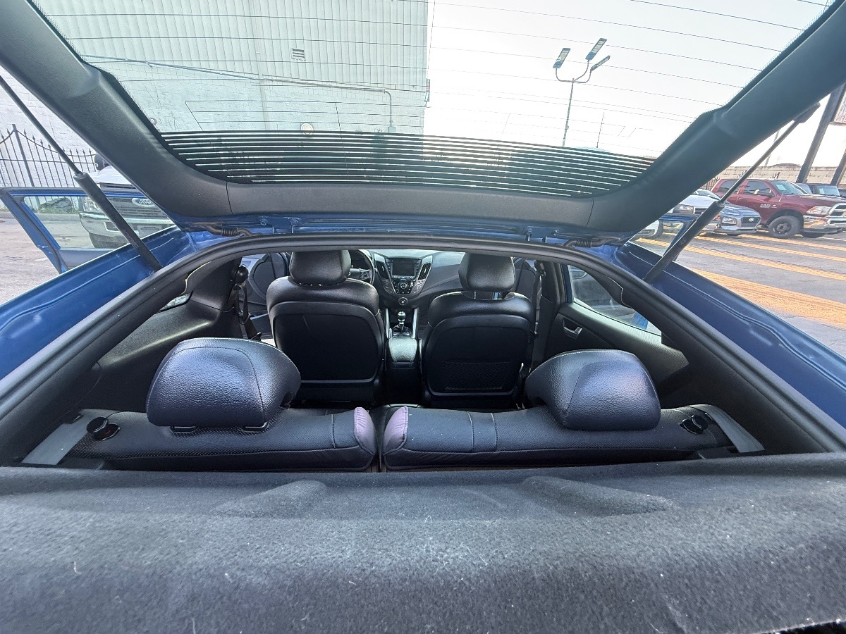 2016 Hyundai Veloster Turbo photo 14