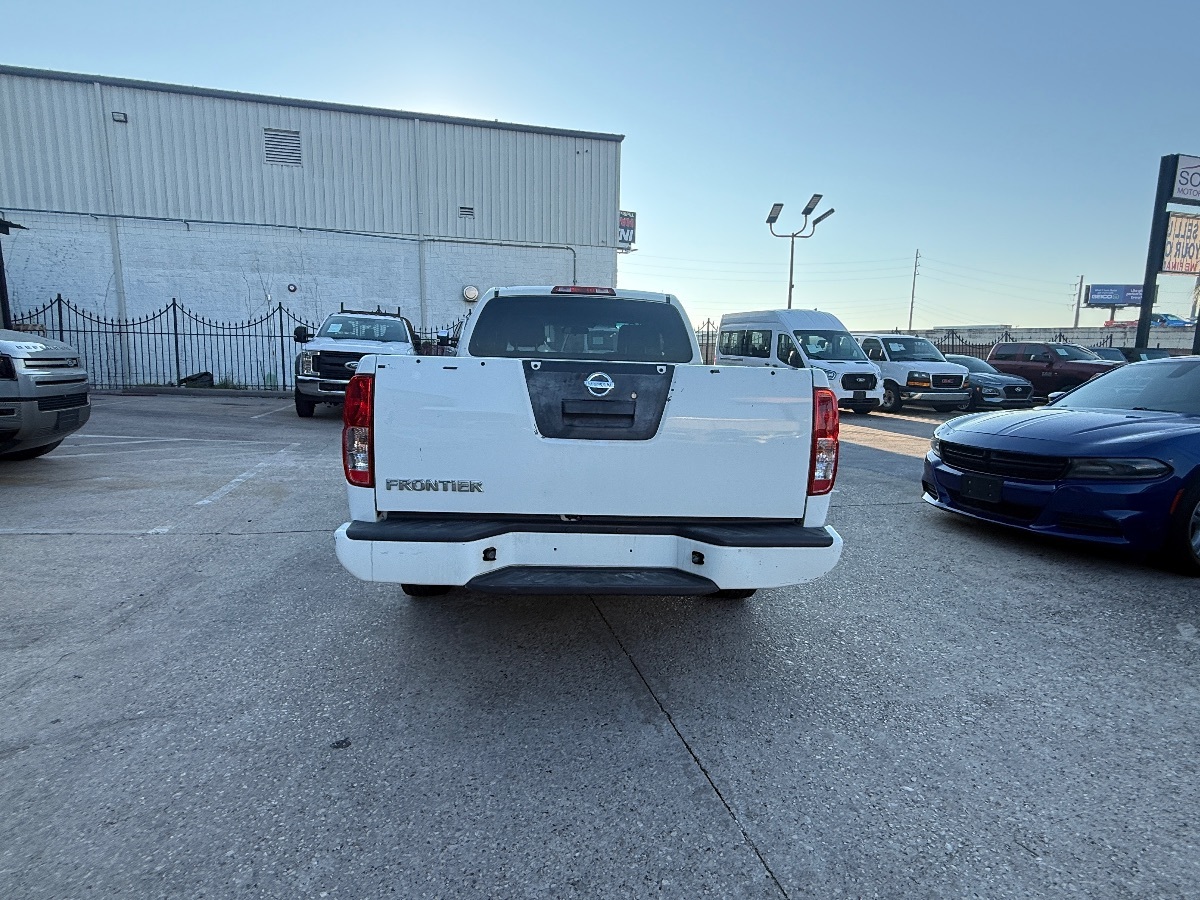 2017 Nissan Frontier King Cab S photo 5