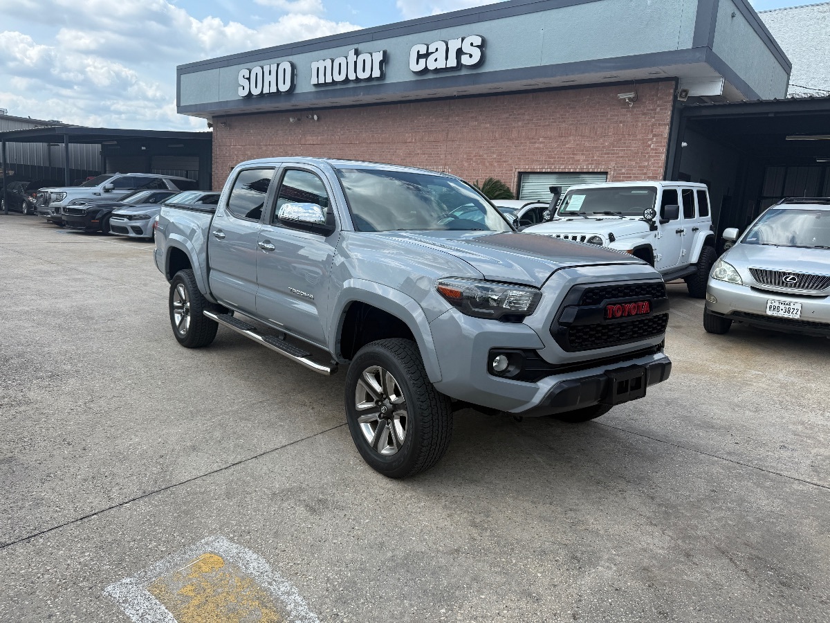 2019 Toyota Tacoma SR Double Cab V6 photo 2