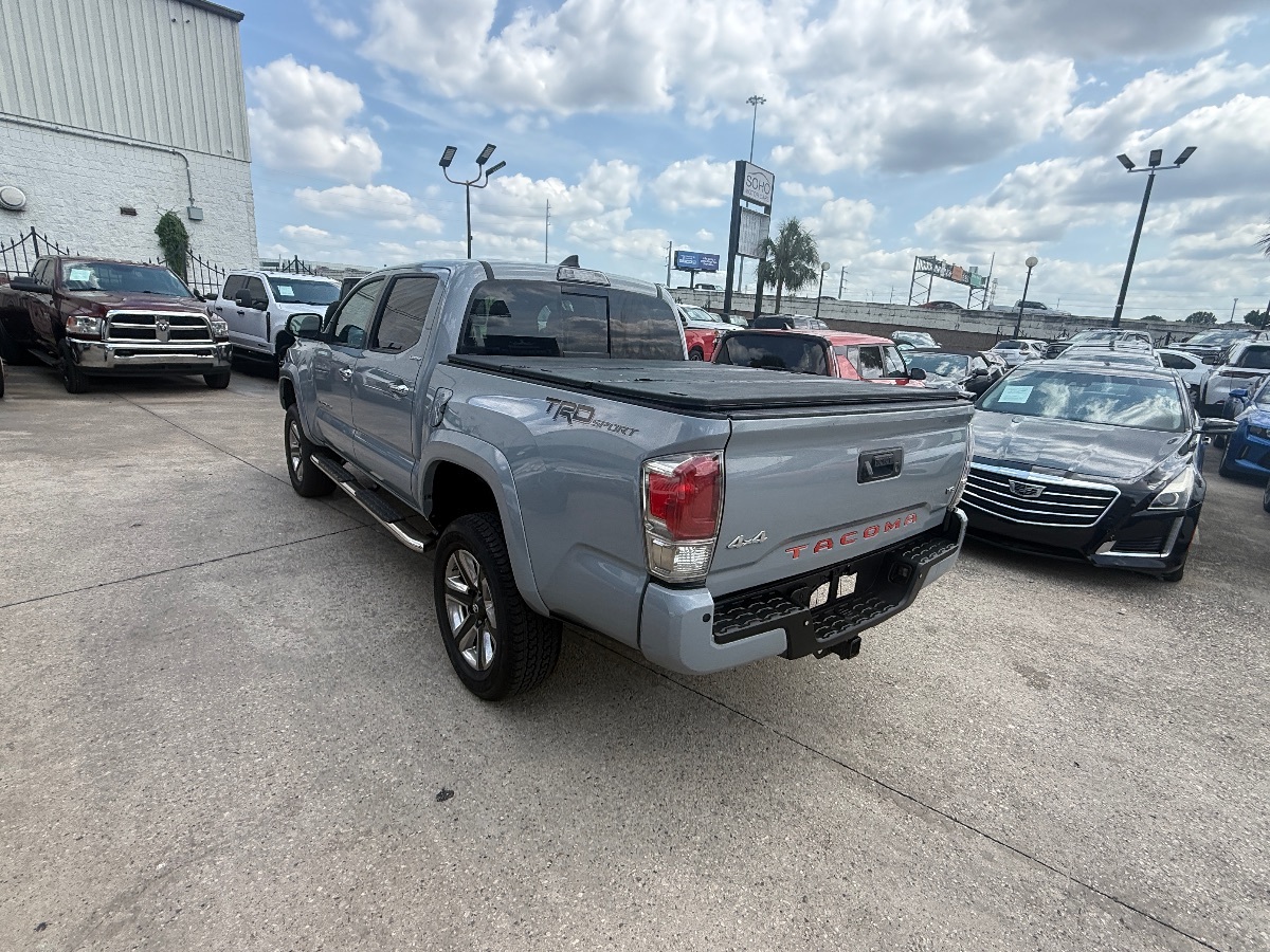 2019 Toyota Tacoma SR Double Cab V6 photo 8