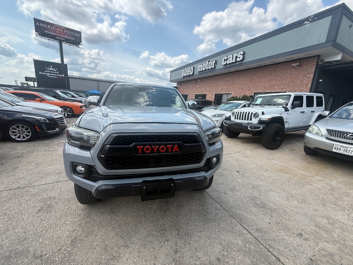 2019 Toyota Tacoma SR Double Cab V6 photo 11