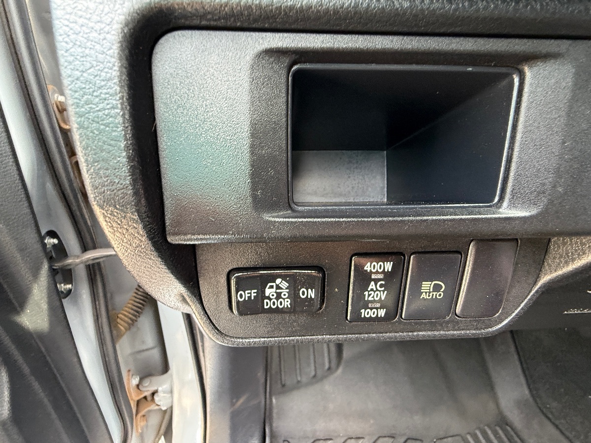 2019 Toyota Tacoma SR Double Cab V6 photo 23