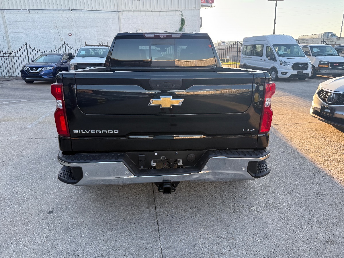2022 Chevrolet Silverado 1500 LTZ Texas Edition photo 2