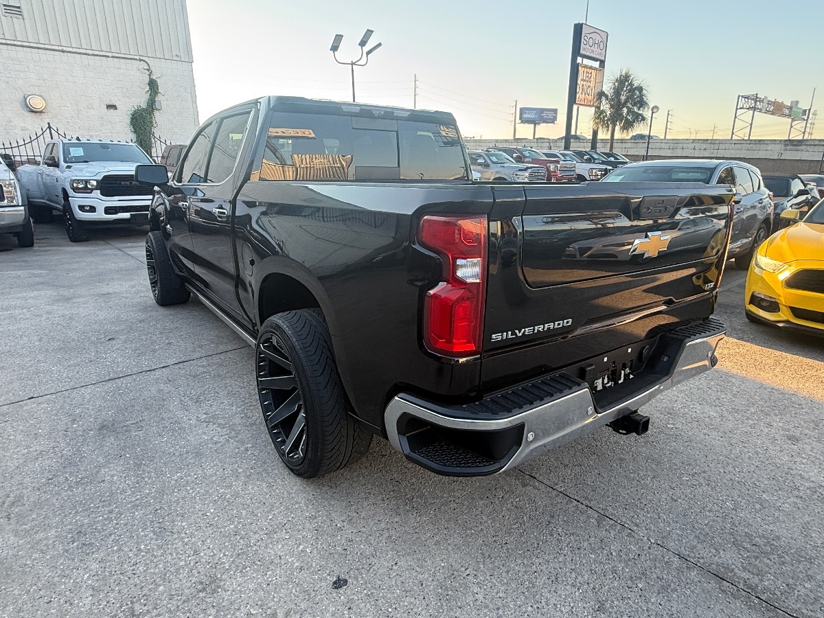2022 Chevrolet Silverado 1500 LTZ Texas Edition photo 4
