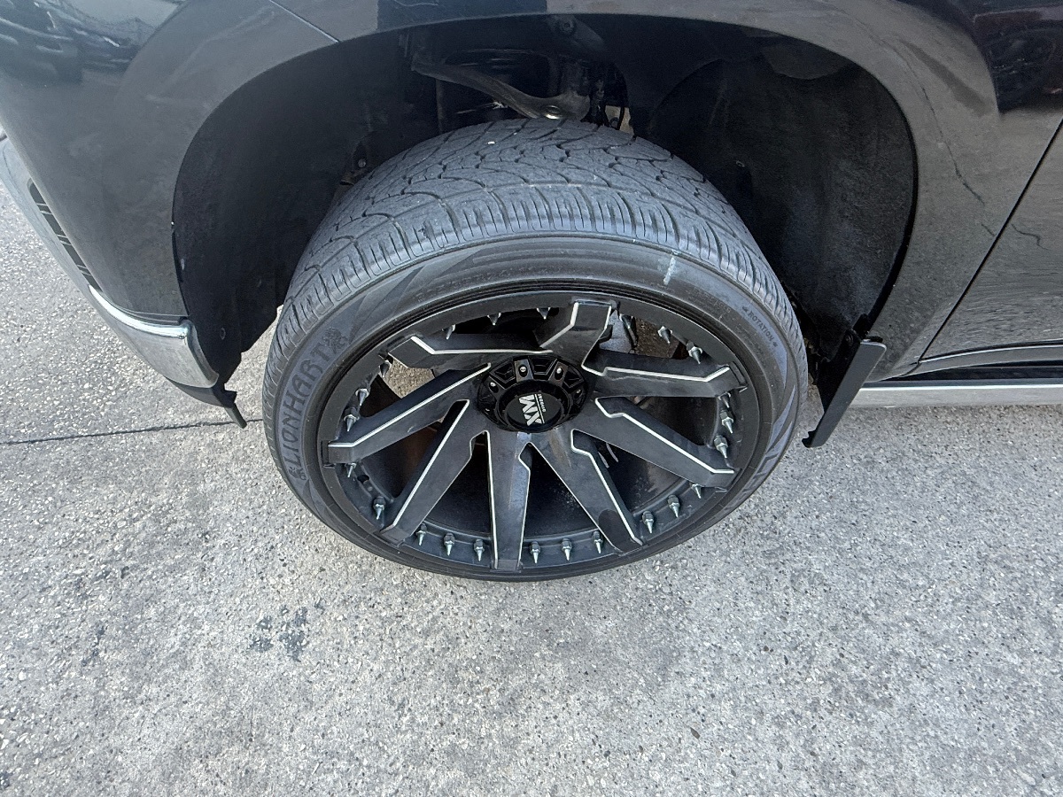 2022 Chevrolet Silverado 1500 LTZ Texas Edition photo 7