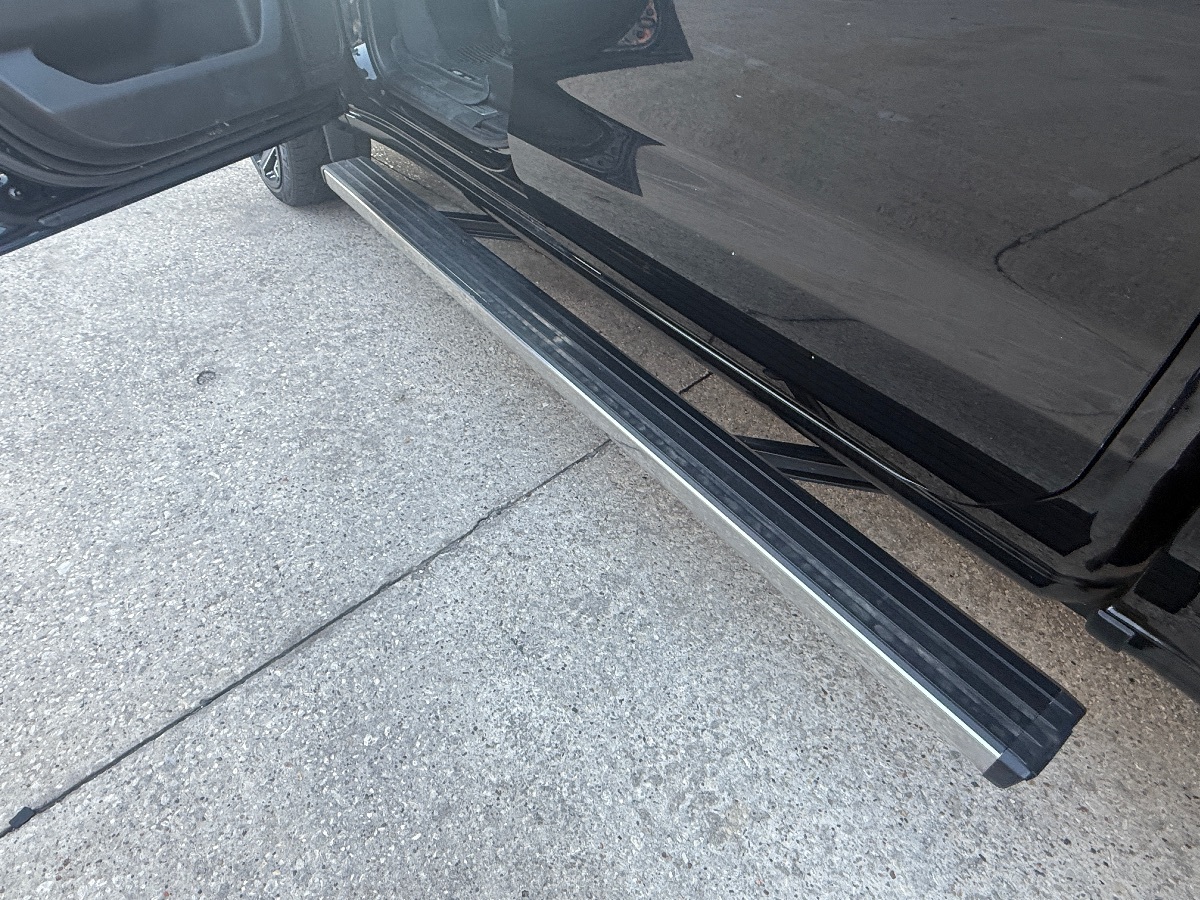 2022 Chevrolet Silverado 1500 LTZ Texas Edition photo 8