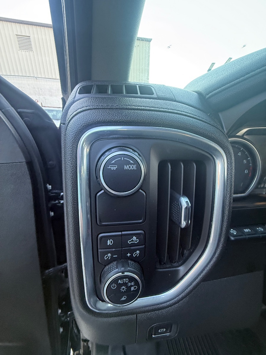 2022 Chevrolet Silverado 1500 LTZ Texas Edition photo 23