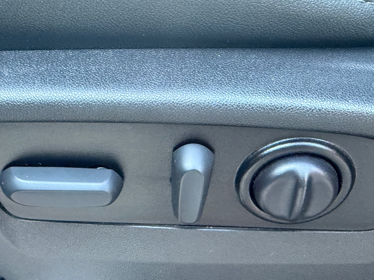 2022 Chevrolet Silverado 1500 LTZ Texas Edition photo 27