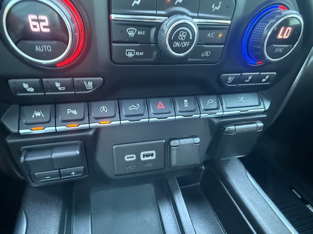 2022 Chevrolet Silverado 1500 LTZ Texas Edition photo 32