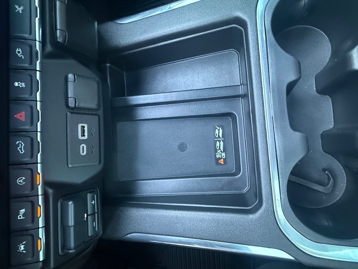 2022 Chevrolet Silverado 1500 LTZ Texas Edition photo 33